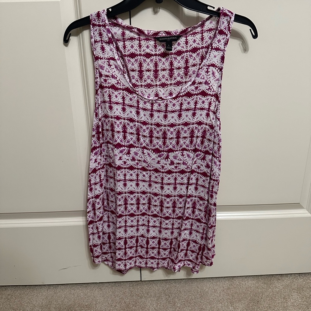 Patterned Sleeveless Top - Deep Pink and White